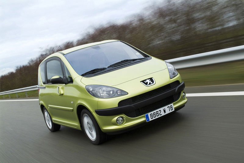 Peugeot 1007: Me ofrecen un KM0, ¿lo compro?