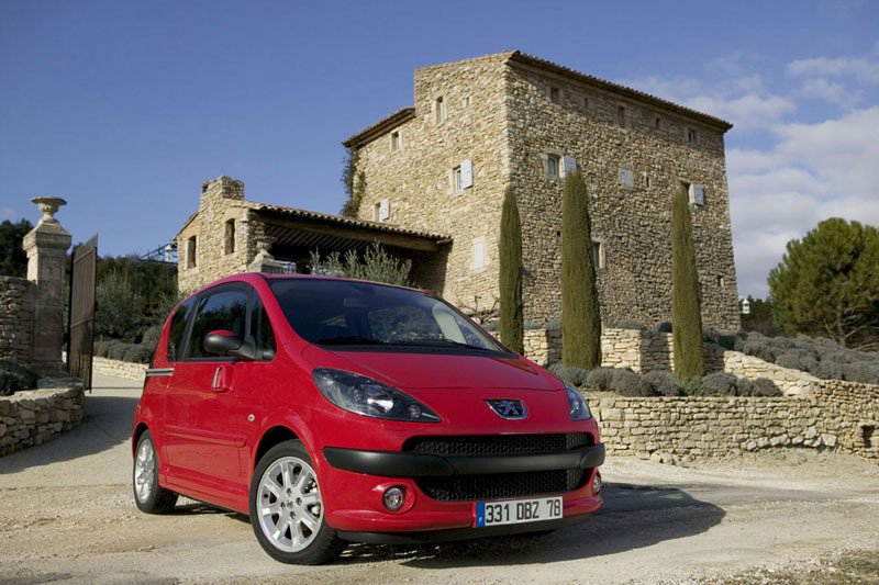 Peugeot 1007: Me ofrecen un KM0, ¿lo compro?