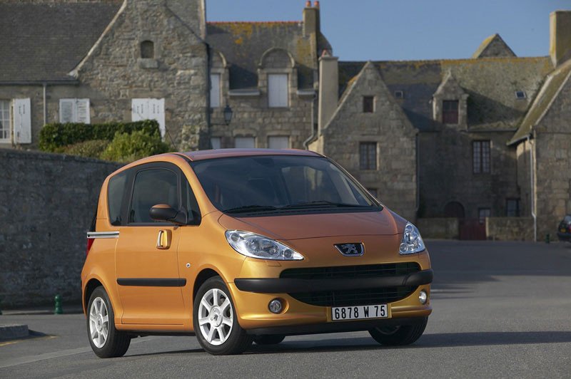 Peugeot 1007: Me ofrecen un KM0, ¿lo compro?