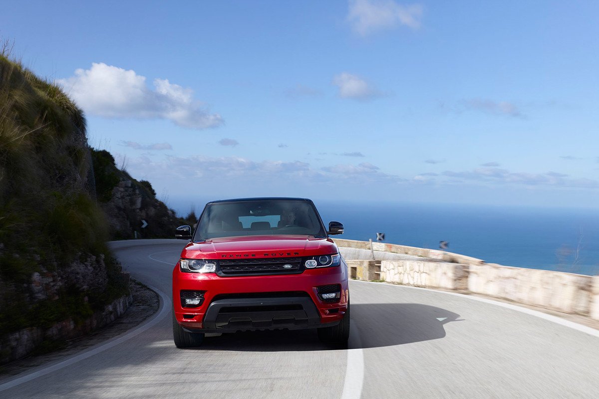 Nuevo Range Rover Sport HST, por debajo del SVT