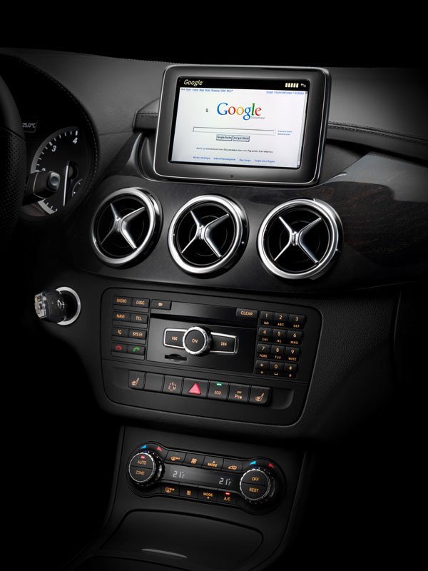 Nuevo Mercedes Clase B: Primeras fotos del interior