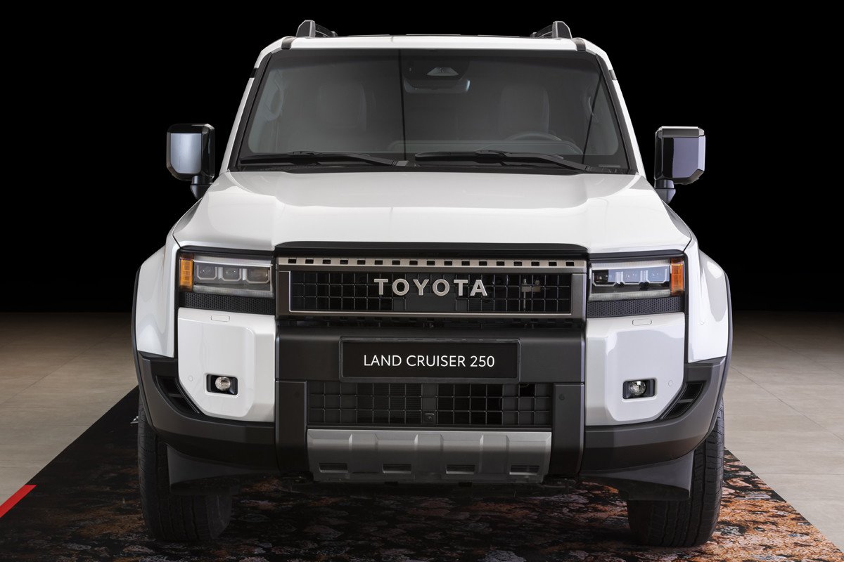 Vemos y tocamos al nuevo Toyota Land Cruiser y te explicamos por qué será tan exclusivo