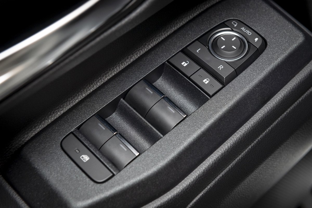 Vemos y tocamos al nuevo Toyota Land Cruiser y te explicamos por qué será tan exclusivo