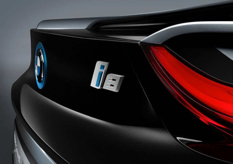 BMW i8 Spyder: el deportivo descapotable híbrido y enchufable