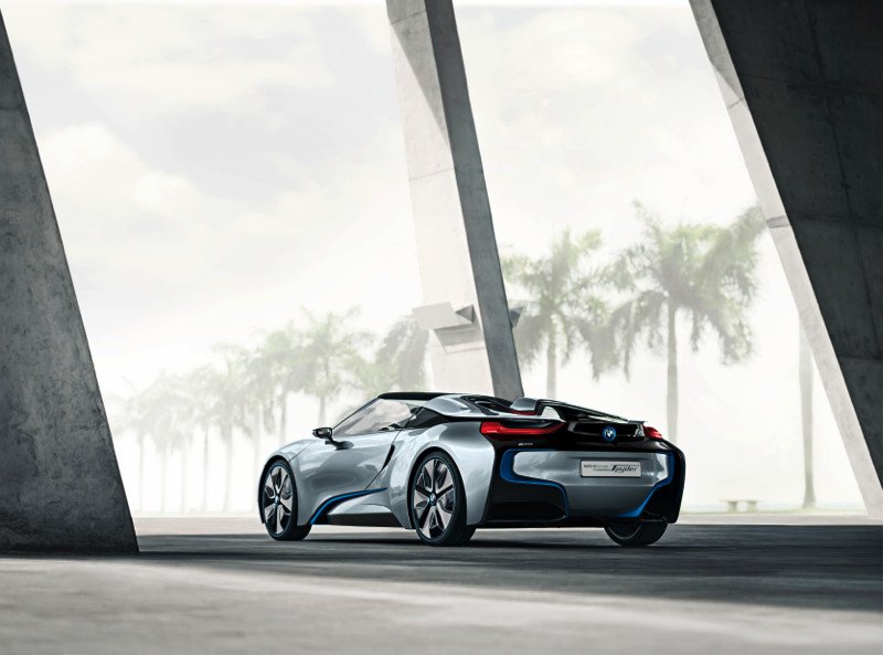 BMW i8 Spyder: el deportivo descapotable híbrido y enchufable