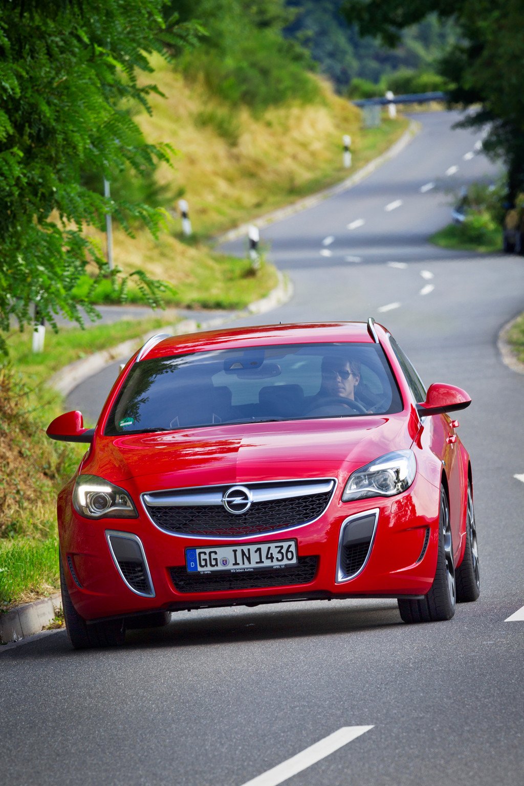 Nuevo Opel Insignia OPC, de carreras con la familia