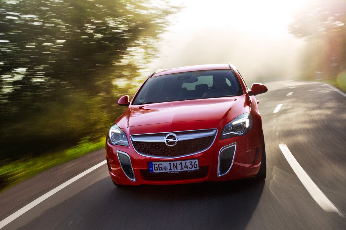 Nuevo Opel Insignia OPC, de carreras con la familia