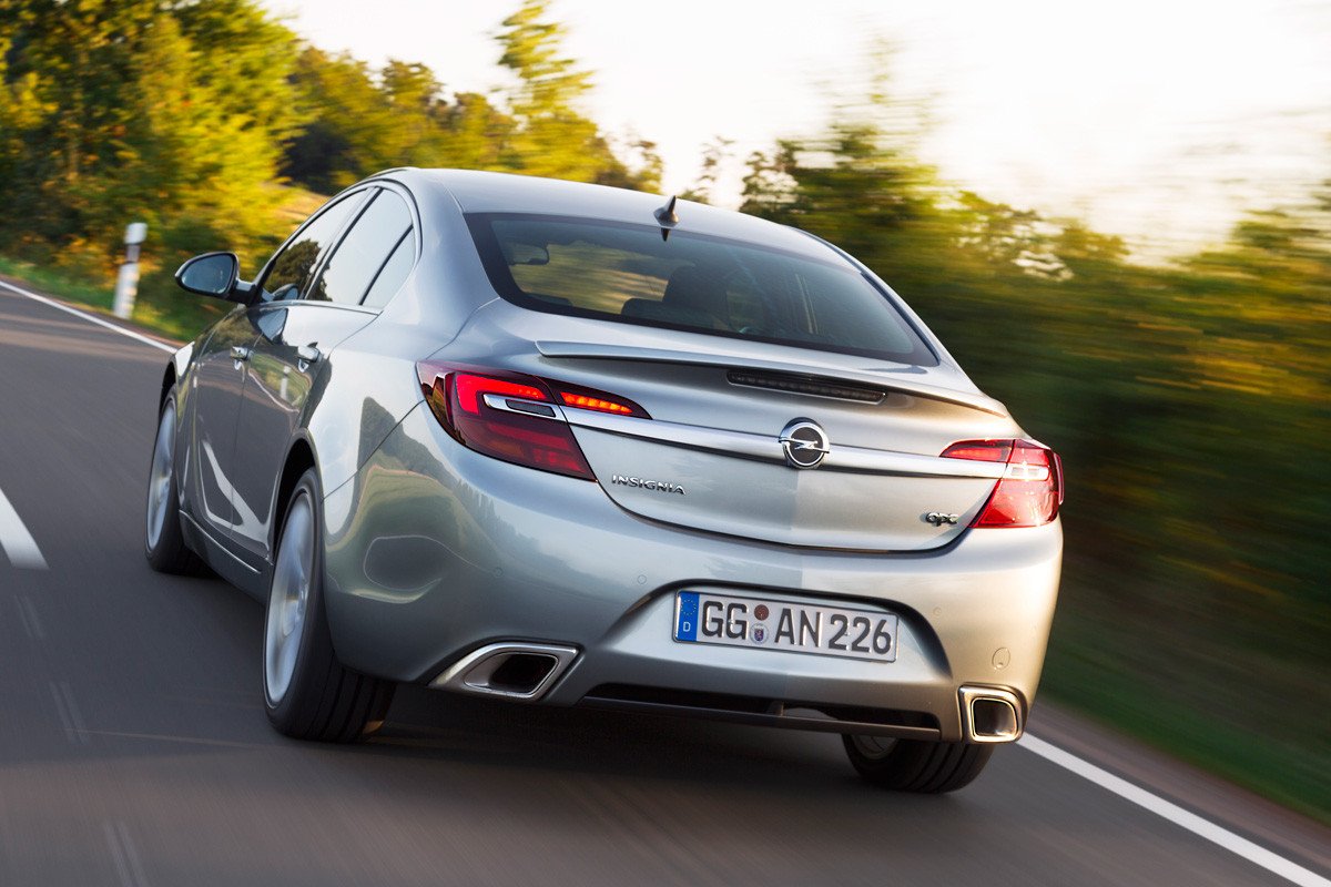 Nuevo Opel Insignia OPC, de carreras con la familia