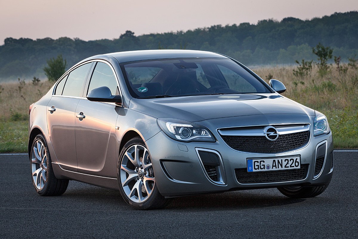 Nuevo Opel Insignia OPC, de carreras con la familia