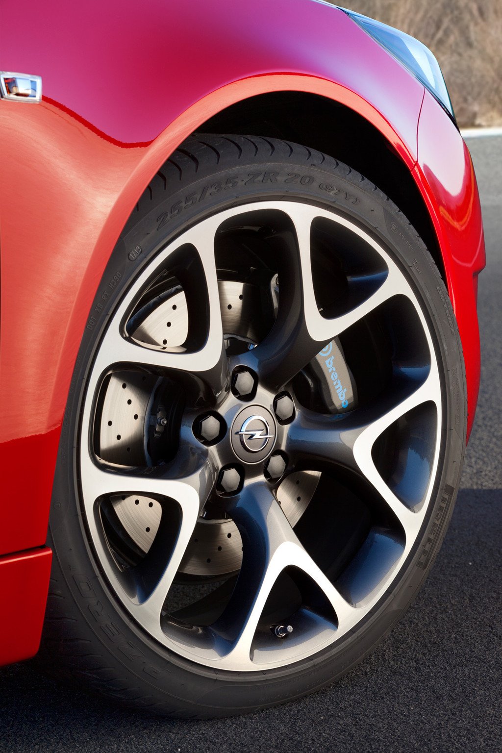 Nuevo Opel Insignia OPC, de carreras con la familia