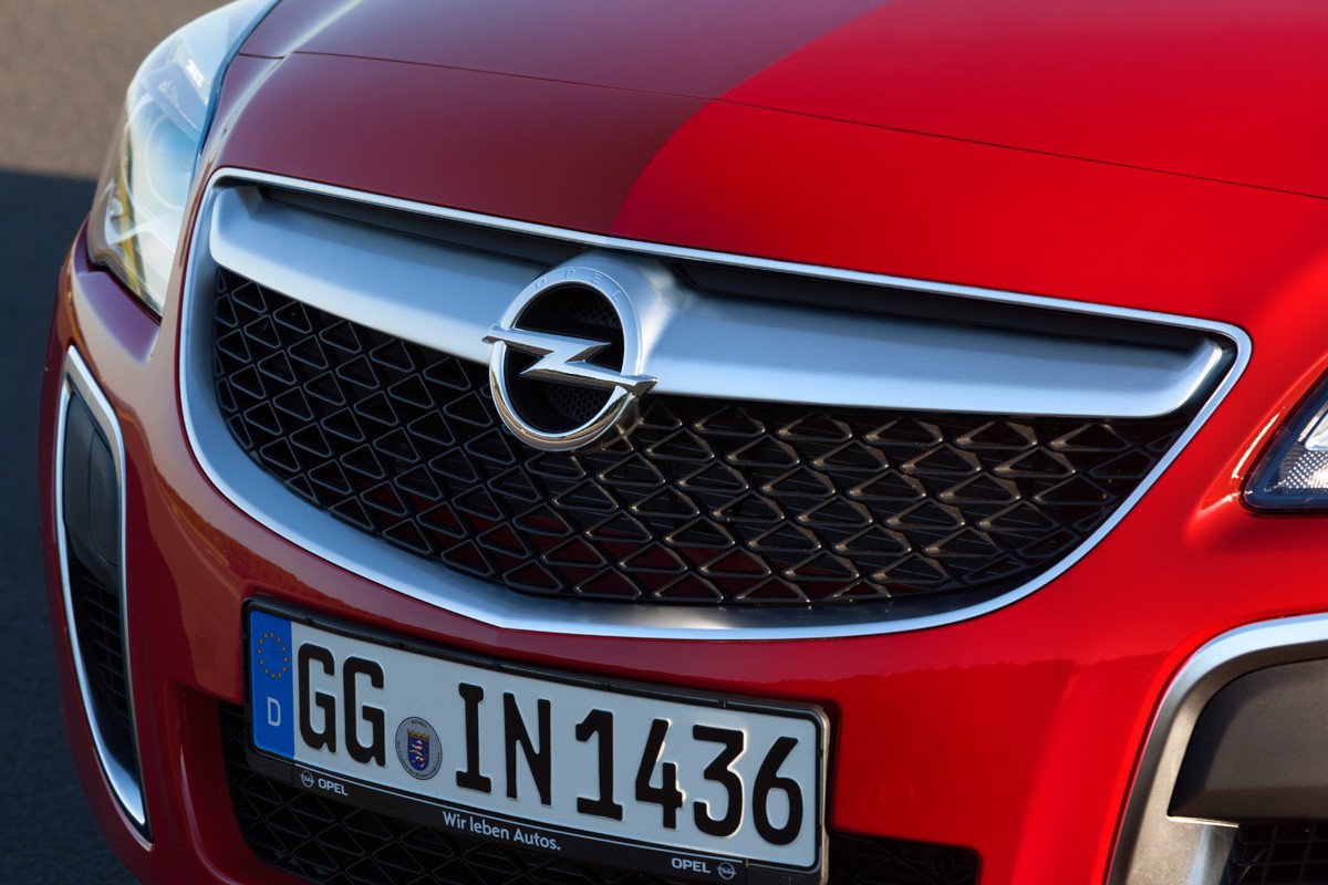 Nuevo Opel Insignia OPC, de carreras con la familia