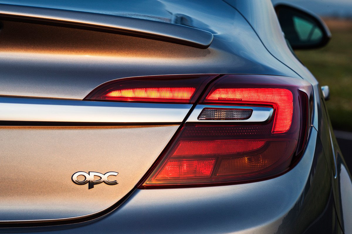 Nuevo Opel Insignia OPC, de carreras con la familia