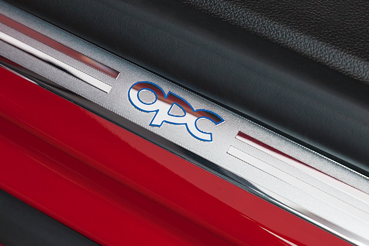 Nuevo Opel Insignia OPC, de carreras con la familia