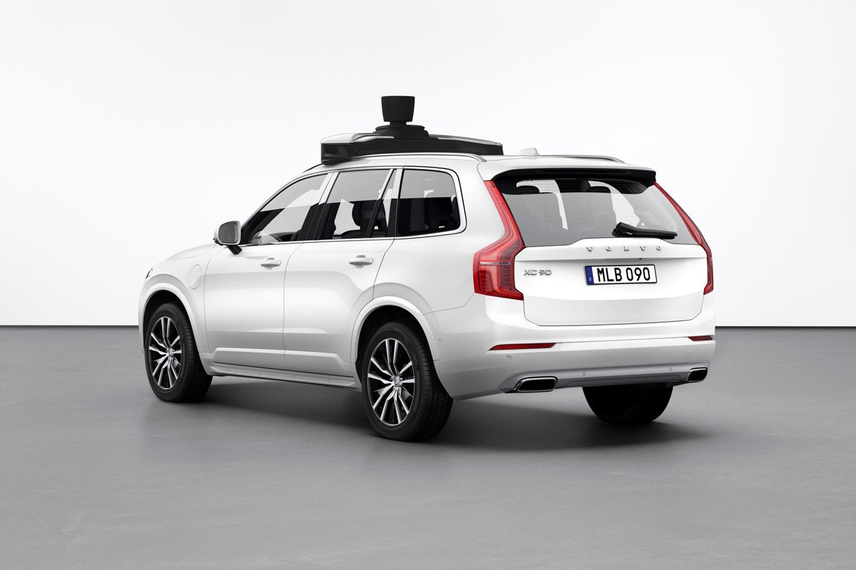 Volvo y Uber ya tienen listo su coche autónomo
