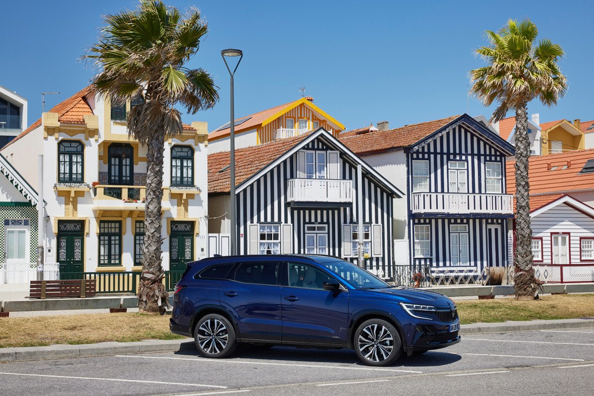 Prueba Renault Espace: se convierte en SUV, con hasta 7 plazas y un único motor híbrido