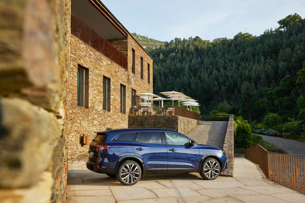 Prueba Renault Espace: se convierte en SUV, con hasta 7 plazas y un único motor híbrido
