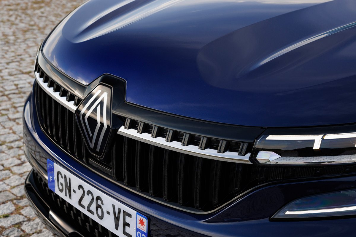 Prueba Renault Espace: se convierte en SUV, con hasta 7 plazas y un único motor híbrido