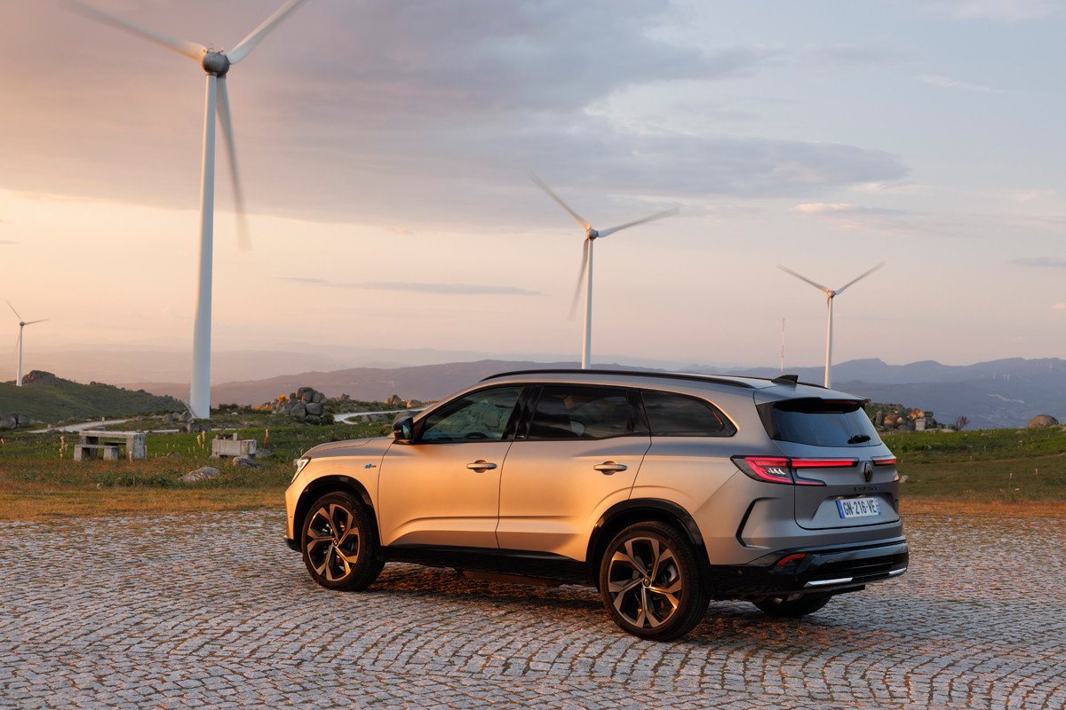 Prueba Renault Espace: se convierte en SUV, con hasta 7 plazas y un único motor híbrido