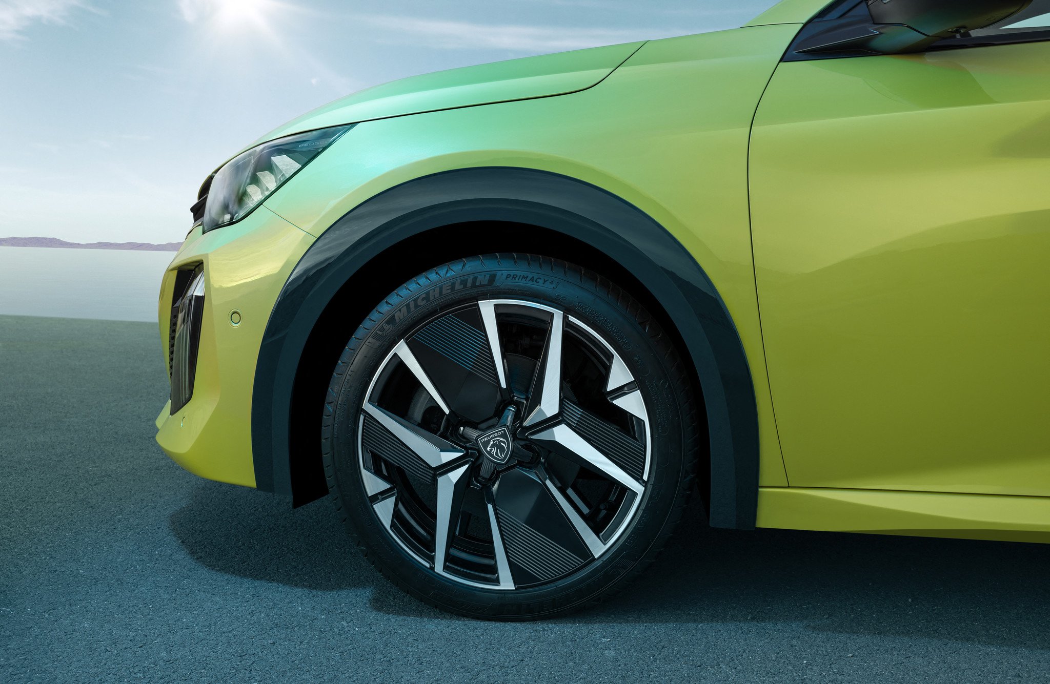 Peugeot 208 Hybrid