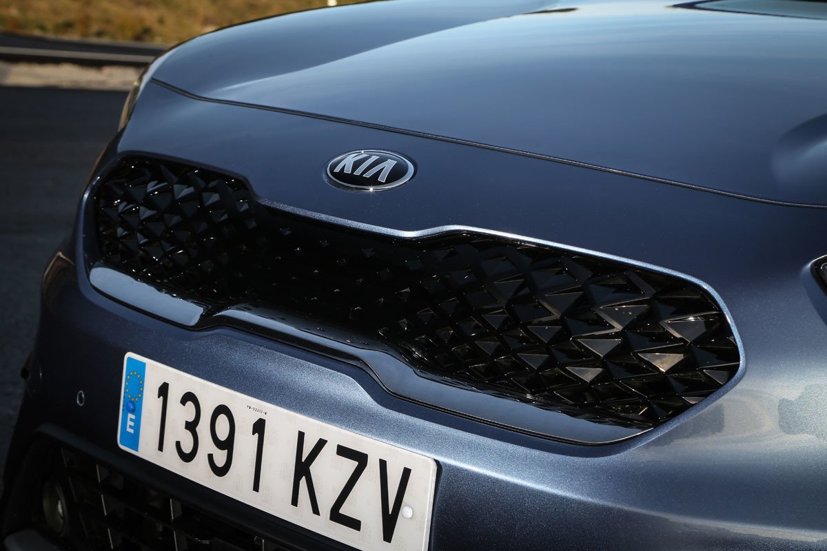 Kia Niro híbrido e híbrido enchufable: primera prueba, opiniones y precios