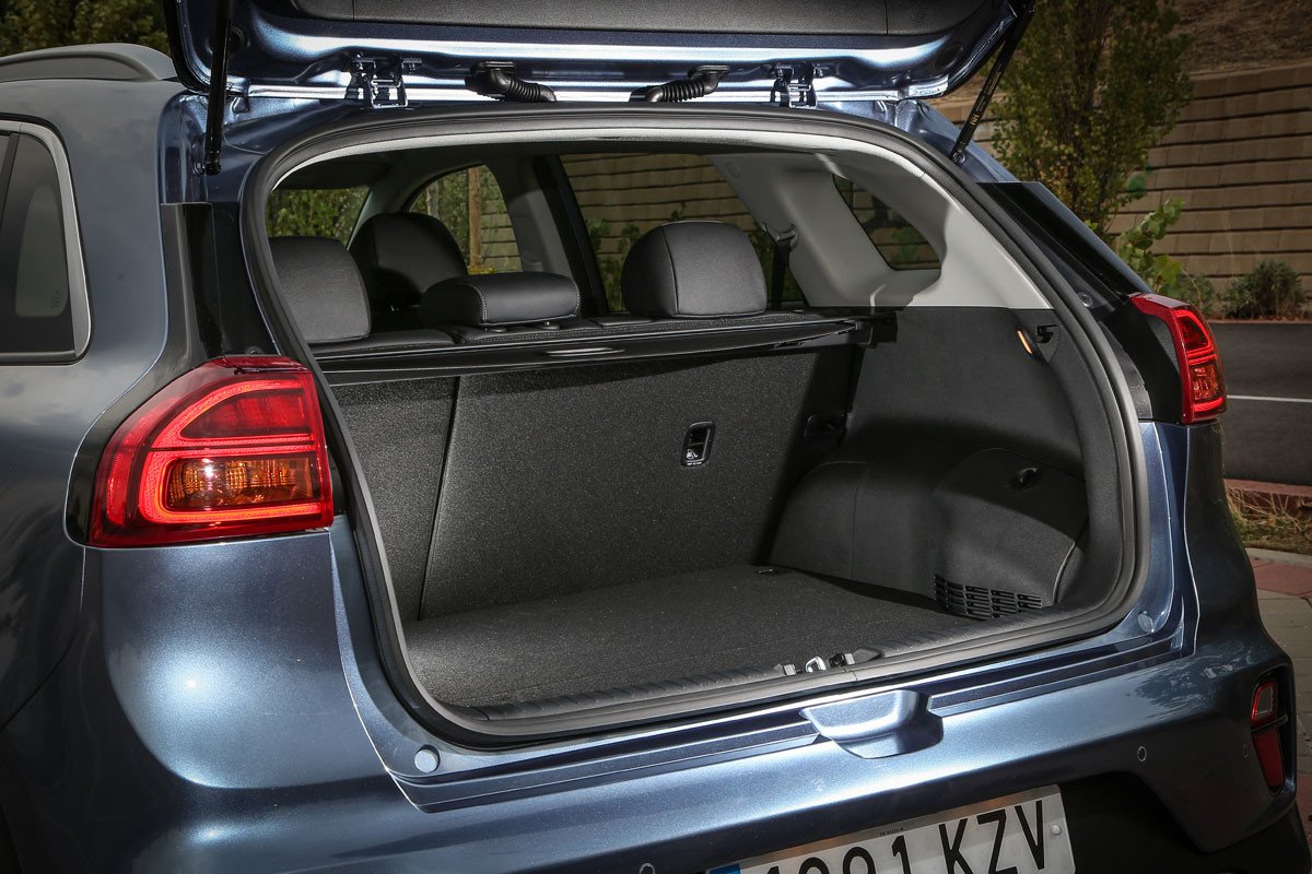 Kia Niro híbrido e híbrido enchufable: primera prueba, opiniones y precios