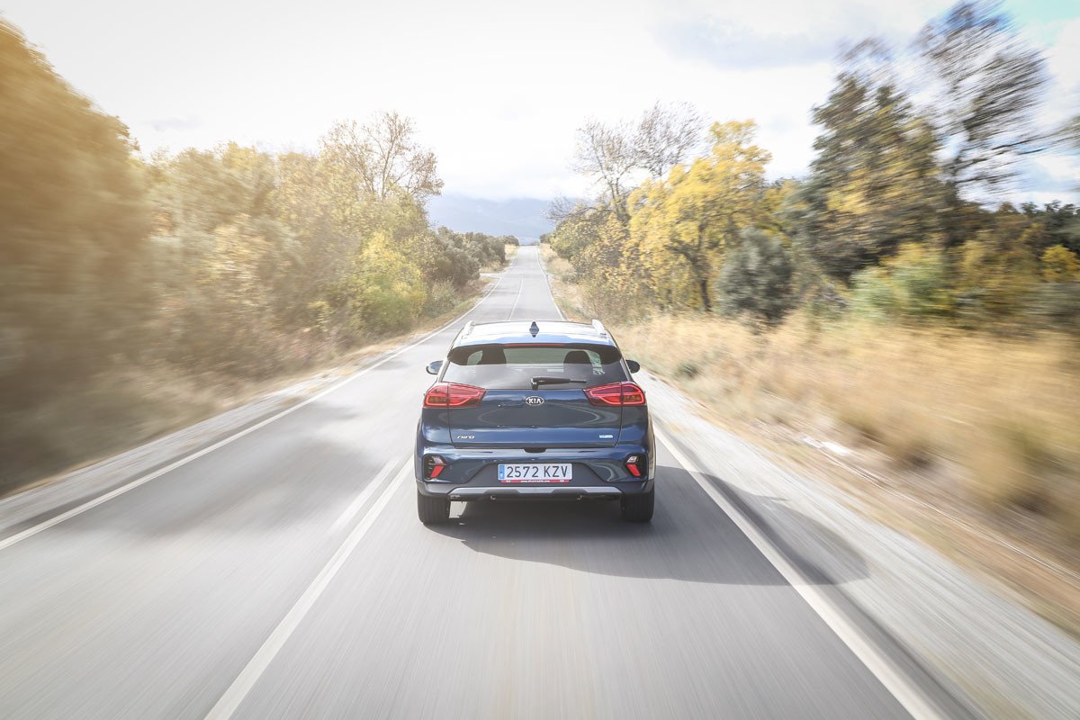 Kia Niro híbrido e híbrido enchufable: primera prueba, opiniones y precios