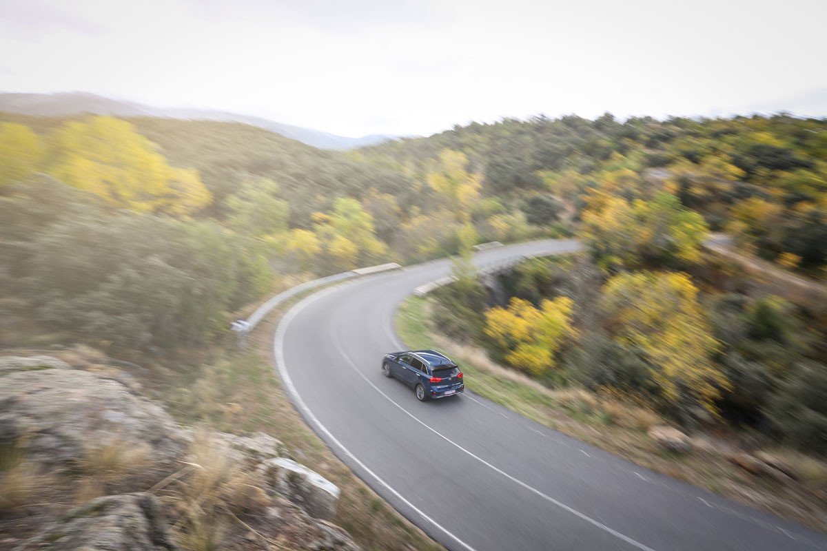 Kia Niro híbrido e híbrido enchufable: primera prueba, opiniones y precios
