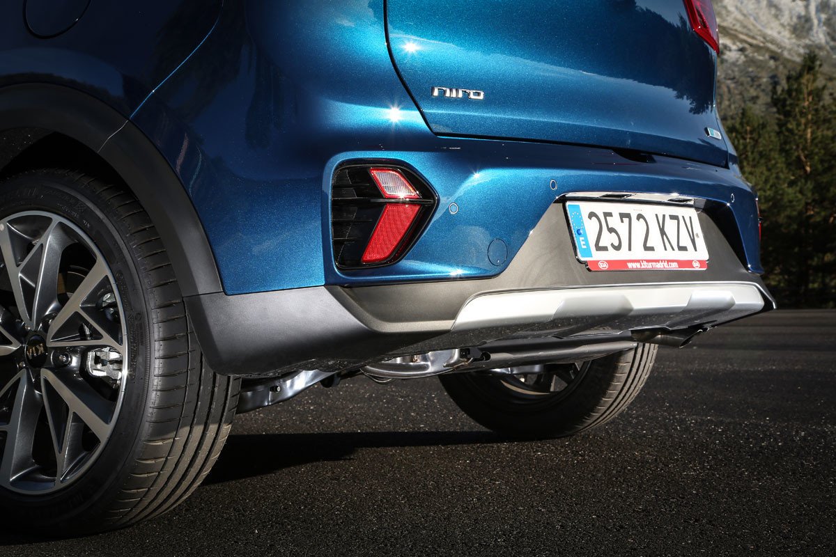 Kia Niro híbrido e híbrido enchufable: primera prueba, opiniones y precios