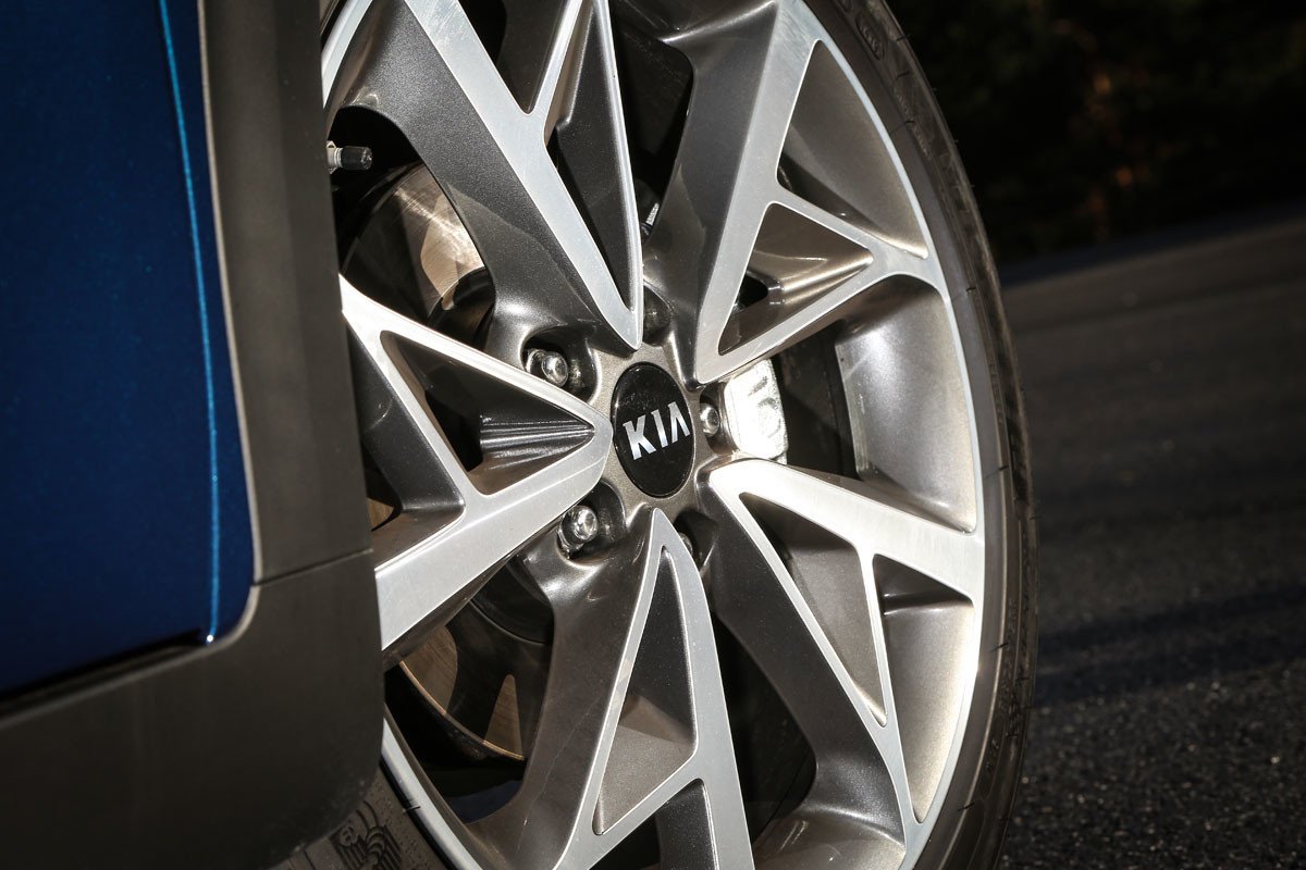 Kia Niro híbrido e híbrido enchufable: primera prueba, opiniones y precios