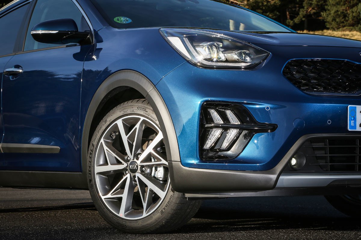 Kia Niro híbrido e híbrido enchufable: primera prueba, opiniones y precios