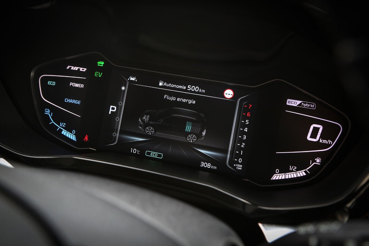 Kia Niro híbrido e híbrido enchufable: primera prueba, opiniones y precios