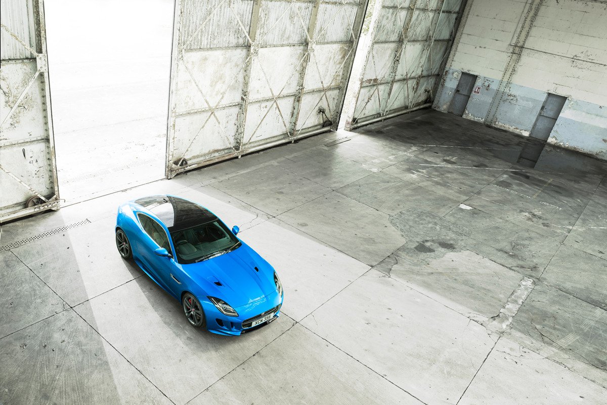 Jaguar F-TYPE British Design Edition, más equipamiento deportivo