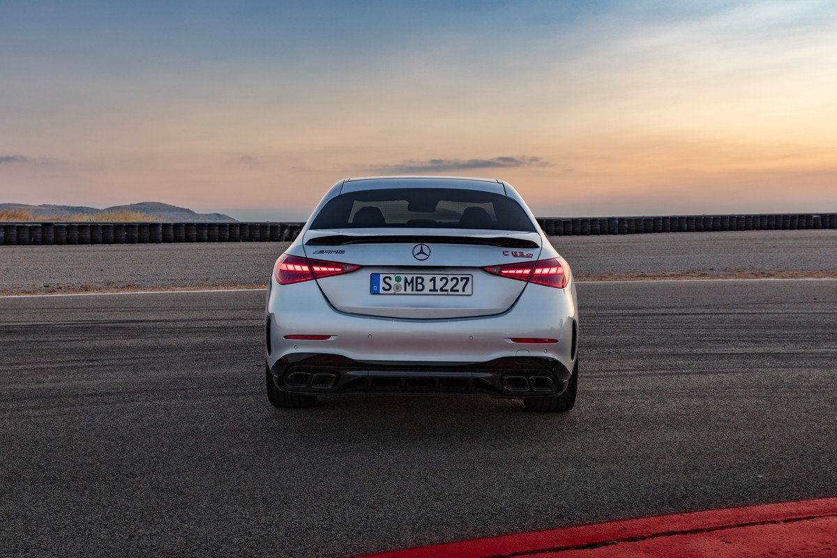 Nuevo Mercedes-AMG C 63 S E Performance: cuatro cilindros e híbrido para llegar a 680 CV