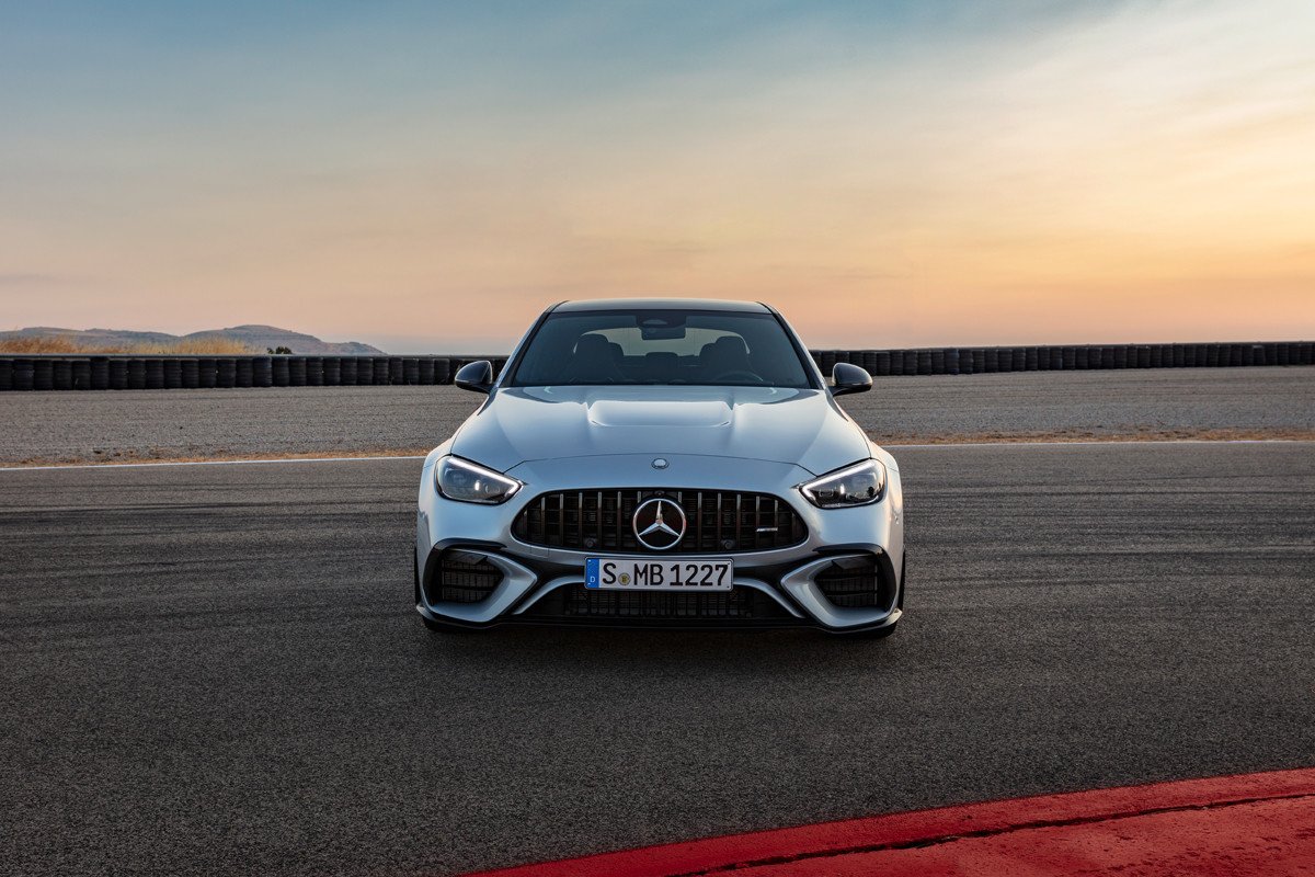 Nuevo Mercedes-AMG C 63 S E Performance: cuatro cilindros e híbrido para llegar a 680 CV