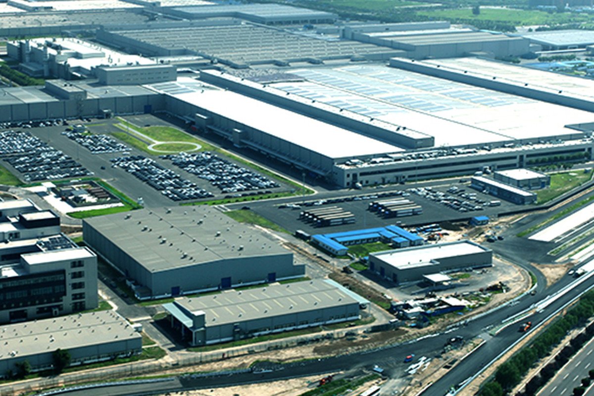 De estas dos chinas, ¿qué empresa es más grande y rica: Baic o Geely Auto?