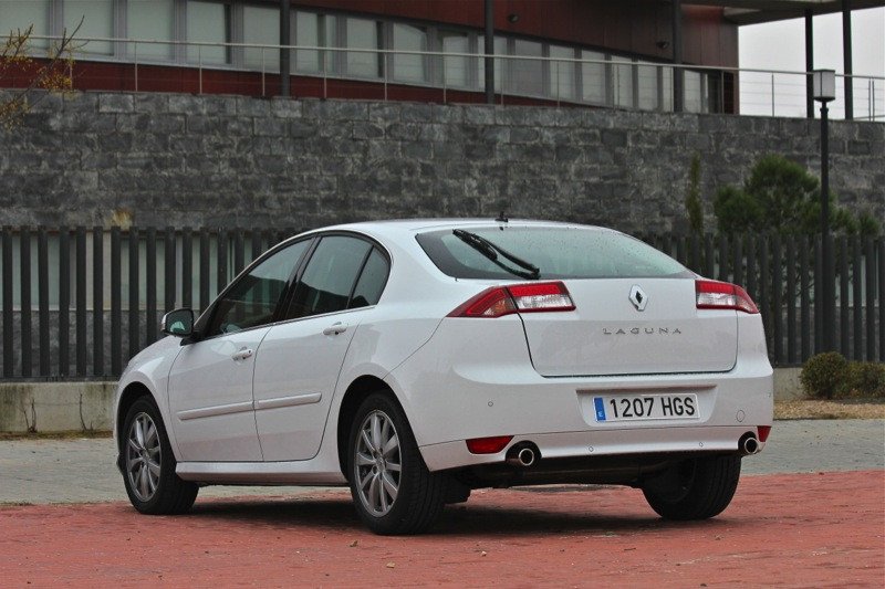 Comprar coche: Renault Laguna Diesel, ¿cuál elegir?