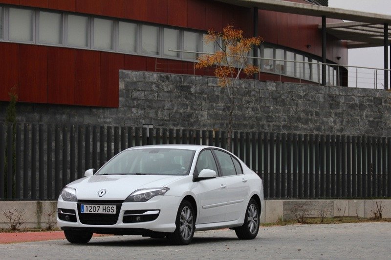 Comprar coche: Renault Laguna Diesel, ¿cuál elegir?