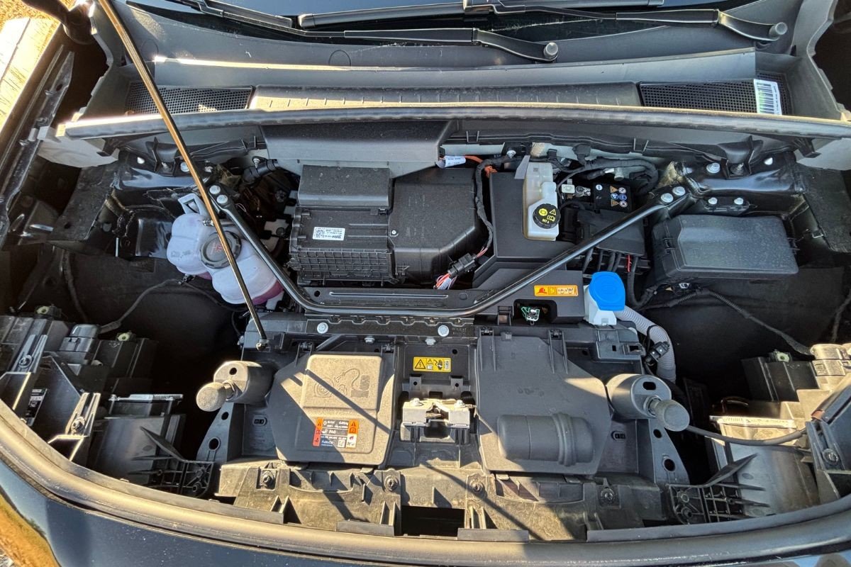 Prueba y opinión Ford Capri: el SUV eléctrico de nombre polémico que aprueba en todo