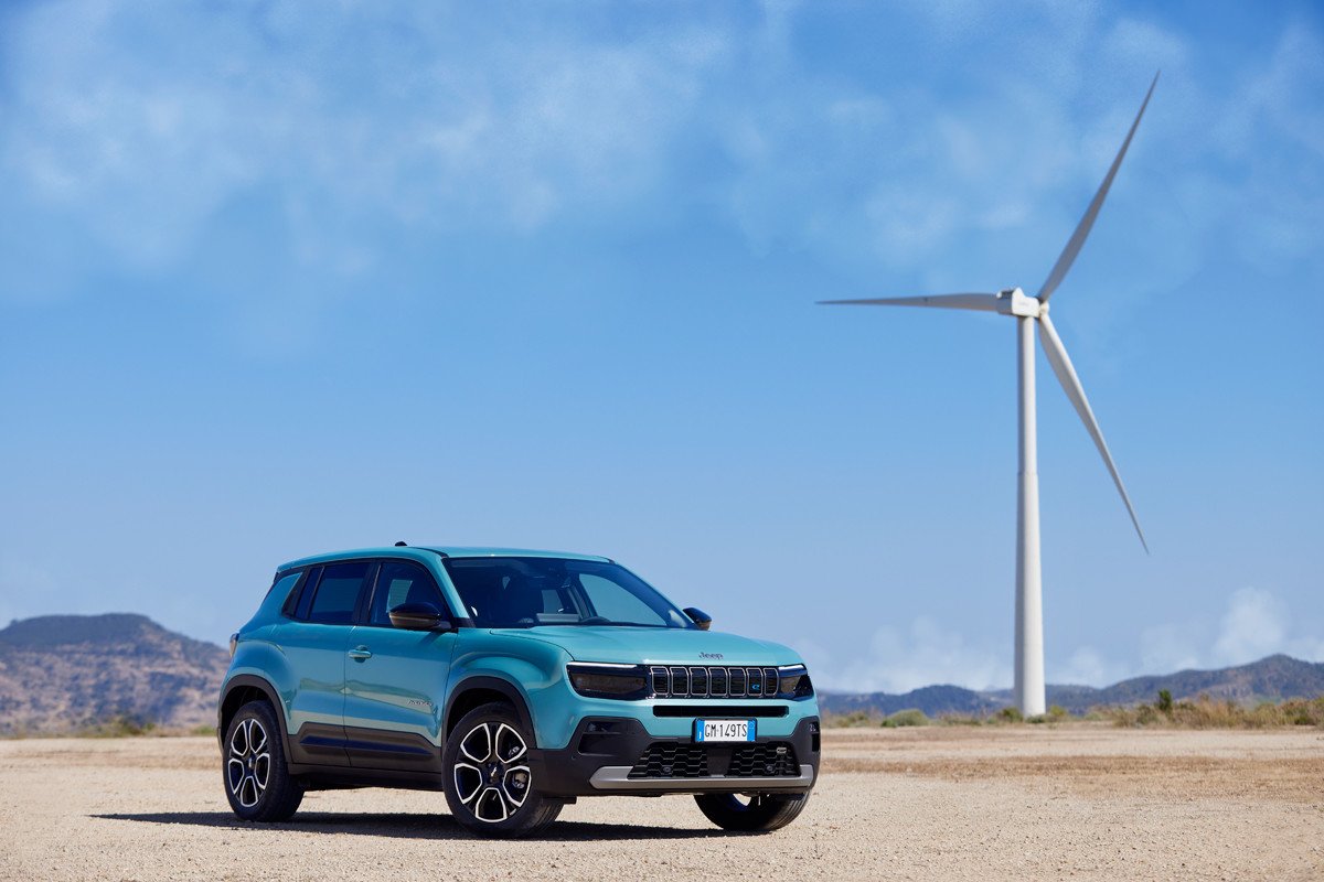 Nuevo Jeep Avenger: 149 euros al mes, eléctrico y también gasolina