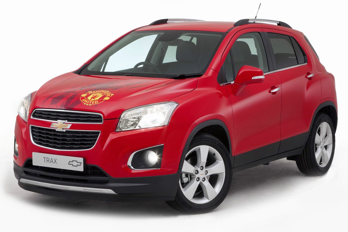 El Manchester United subasta un Chevrolet Trax firmado por sus jugadores