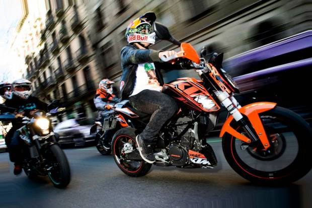 10 claves de la convivencia coche-moto 