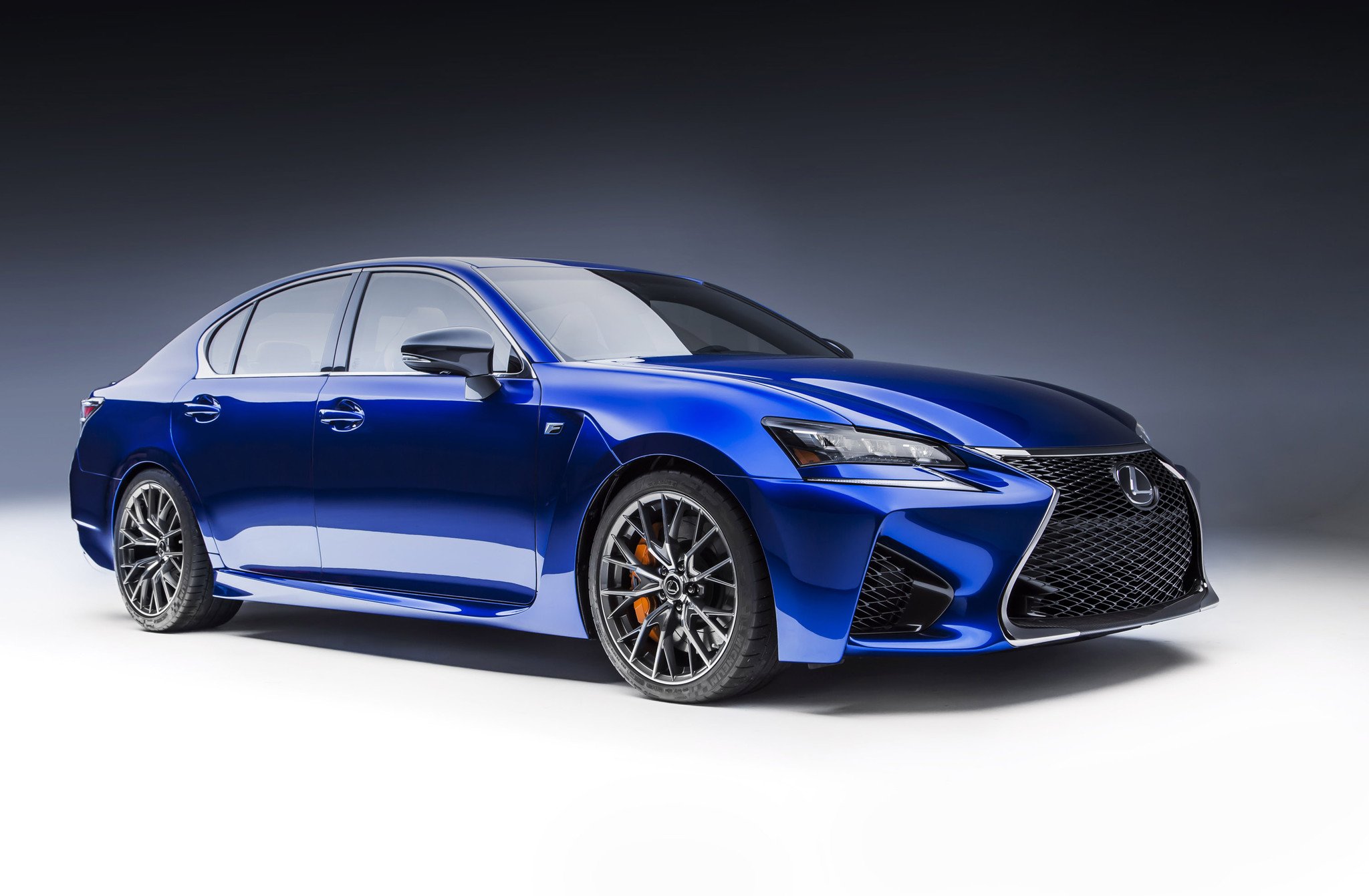 Lexus GS F: larga vida al V8