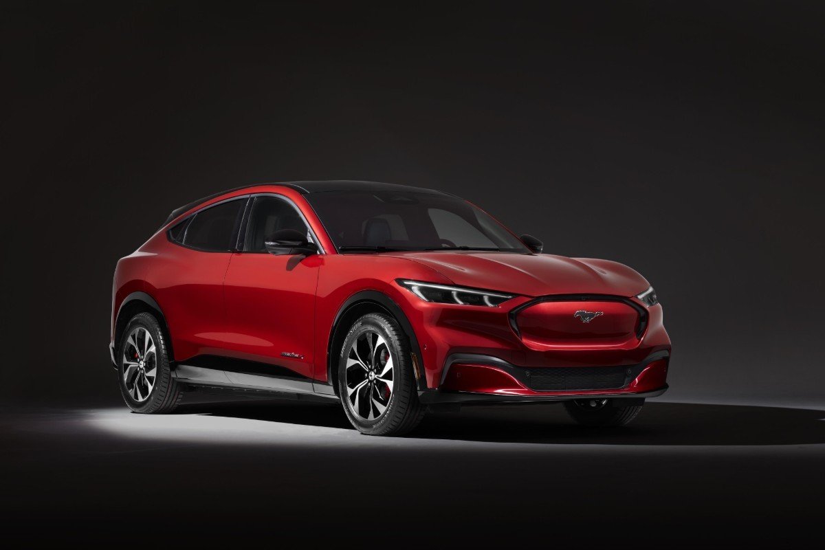 Ford Mustang Mach-E: hasta 465 CV de SUV eléctrico con espíritu de muscle car