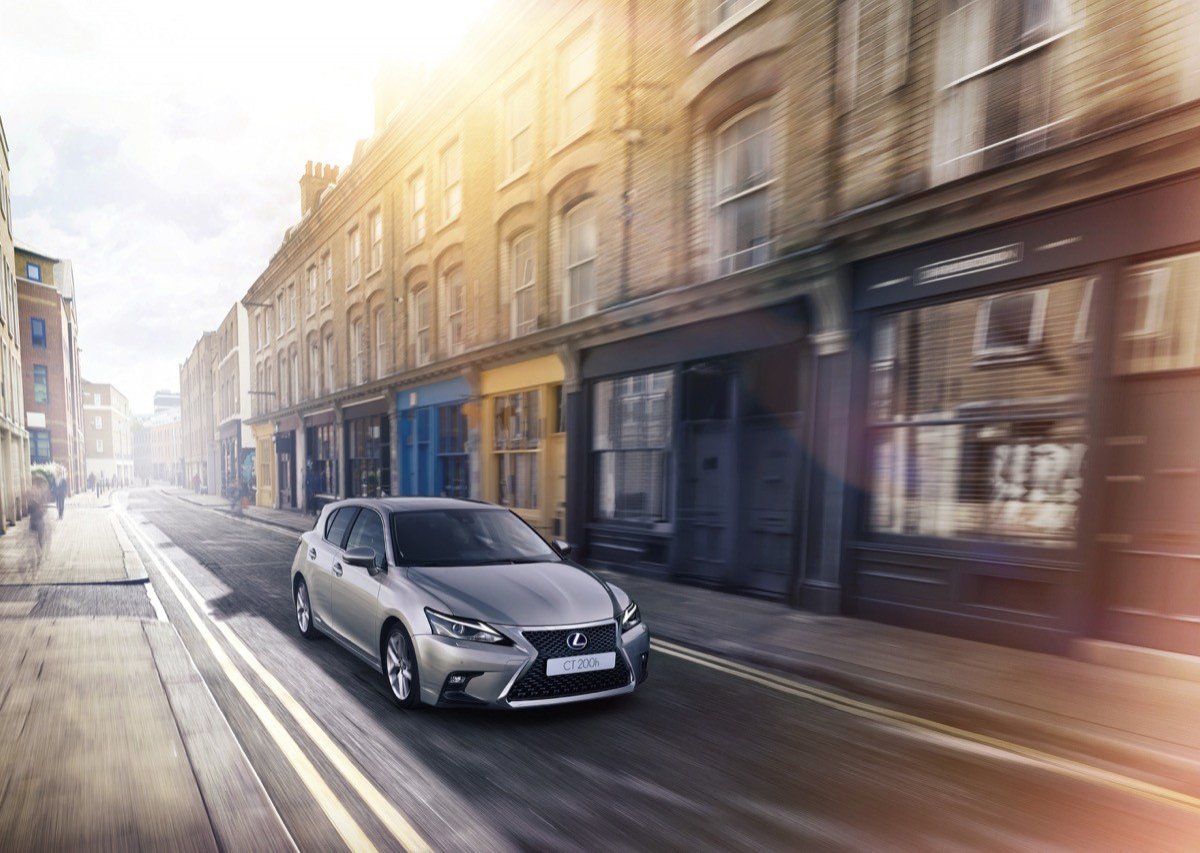 Prueba Lexus CT 200h 2018: cambio de imagen y más seguridad