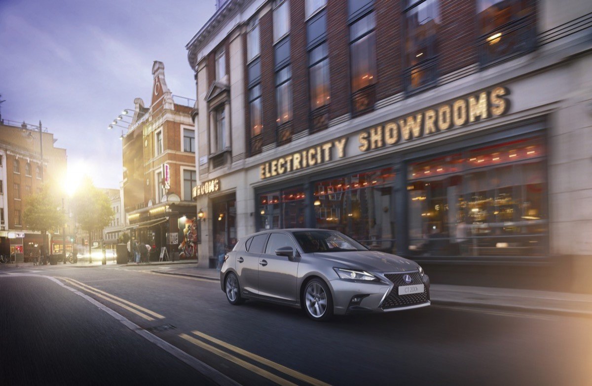 Prueba Lexus CT 200h 2018: cambio de imagen y más seguridad