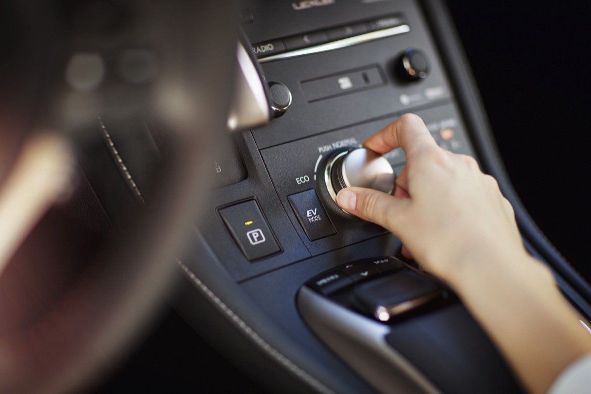 Prueba Lexus CT 200h 2018: cambio de imagen y más seguridad