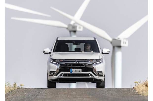 Mitsubishi y Endesa: electricidad gratis para el Outlander PHEV