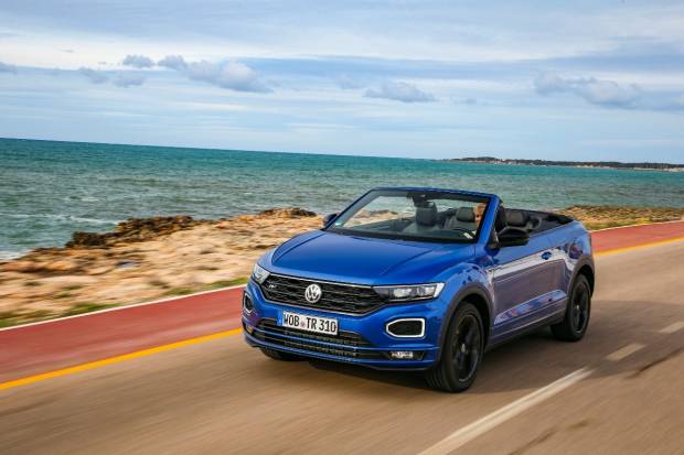 Consejos para viajar en un descapotable: nos vamos a Asturias en un VW T-Roc Cabrio