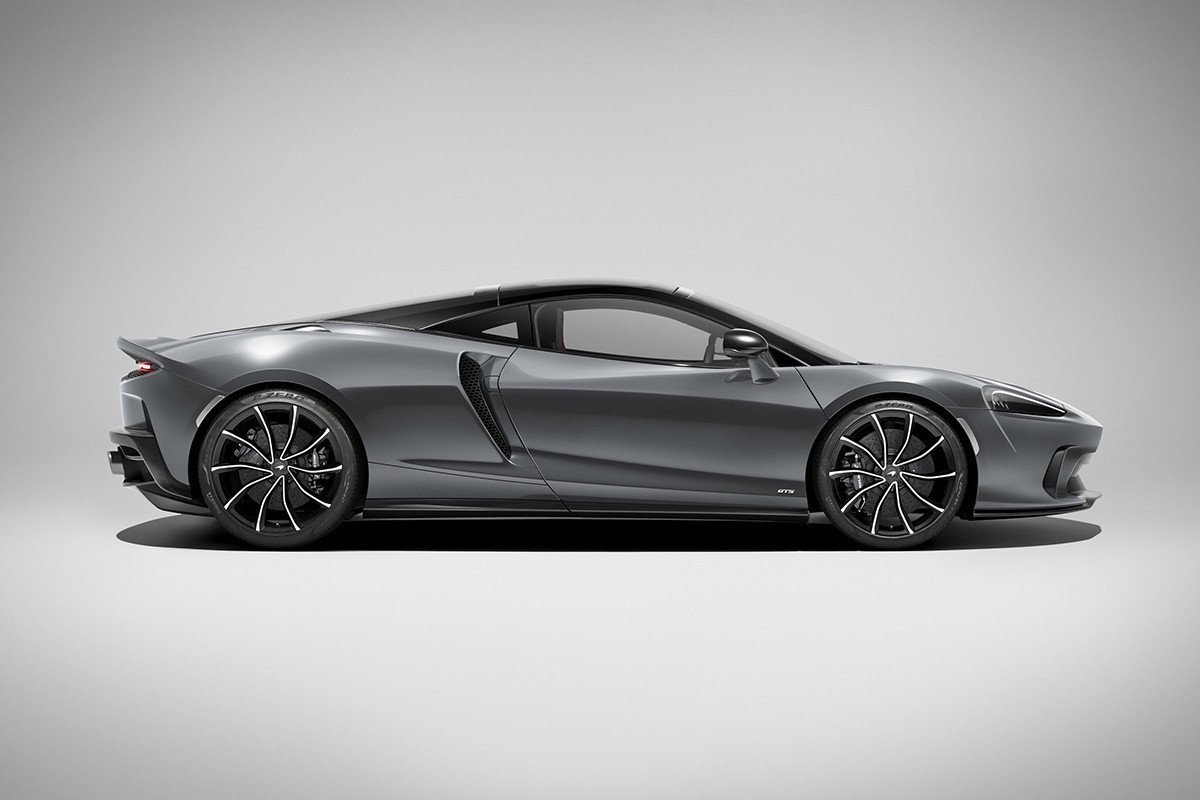 McLaren GTS 2024: más potencia, menos peso y pura emoción al volante