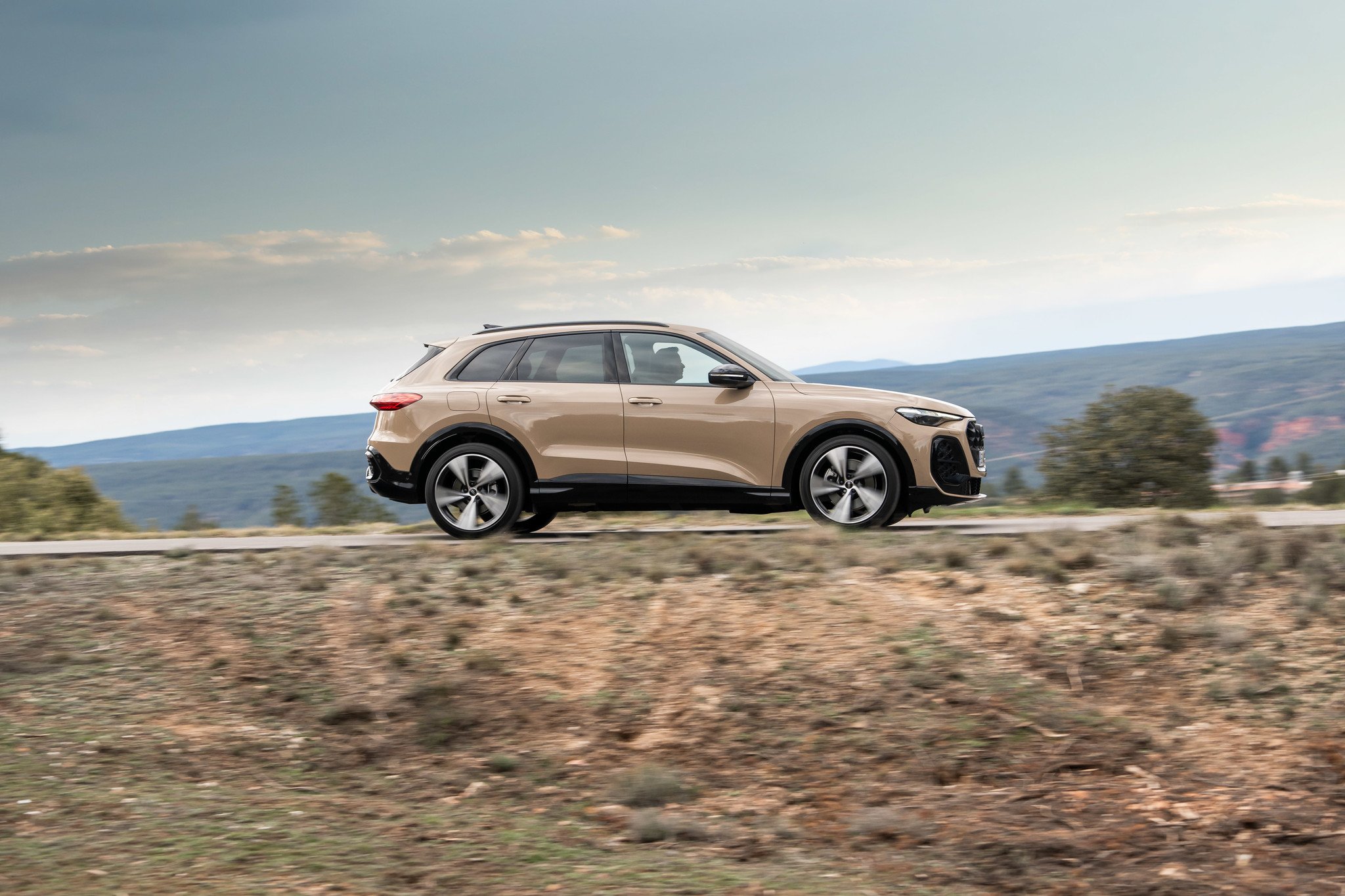 Audi Q5 2025 Lateral 